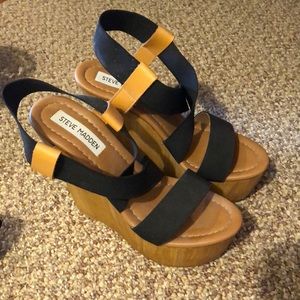 Steve Madden wedged- never worn!